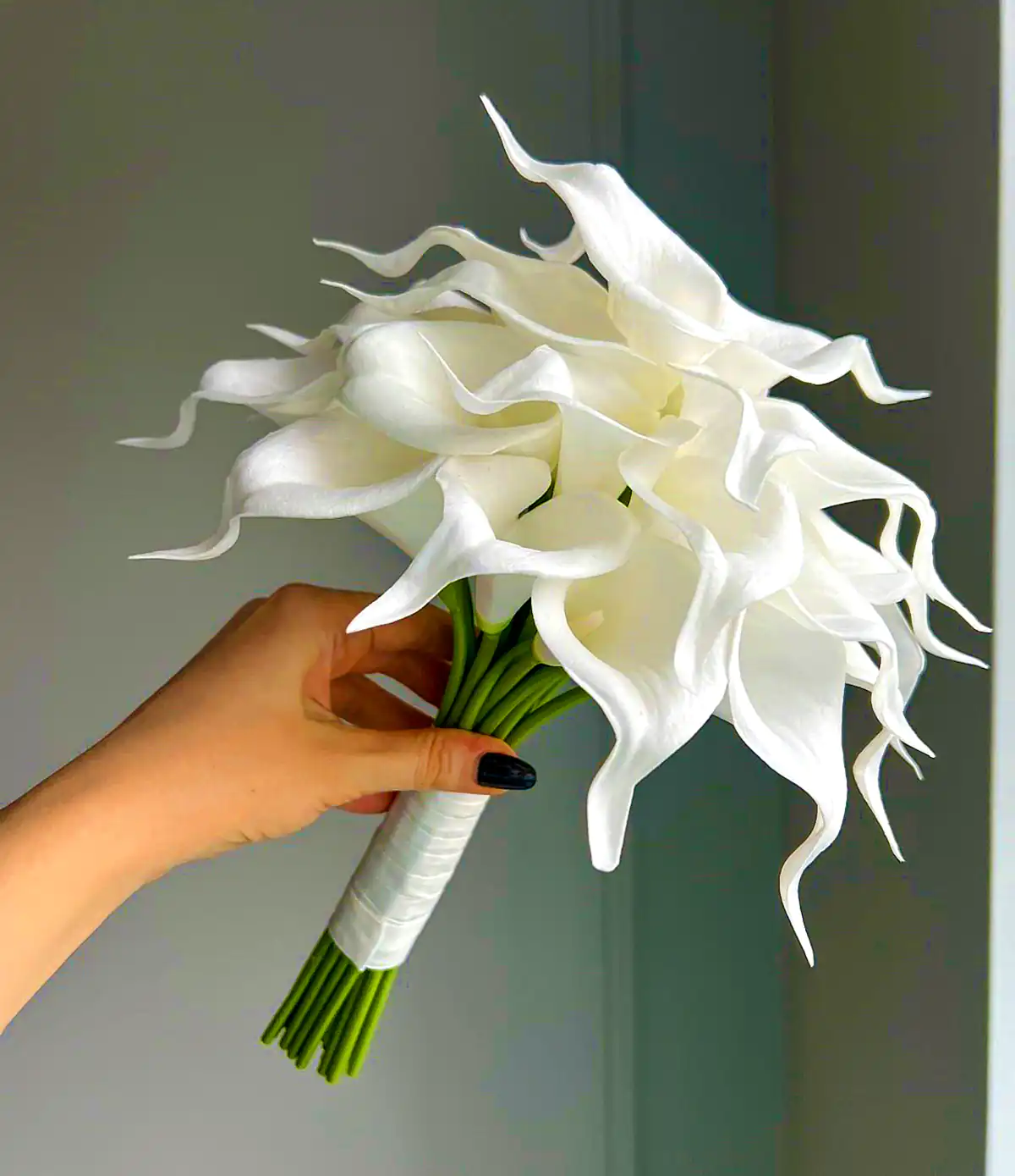 دسته گل شیپوری عروس