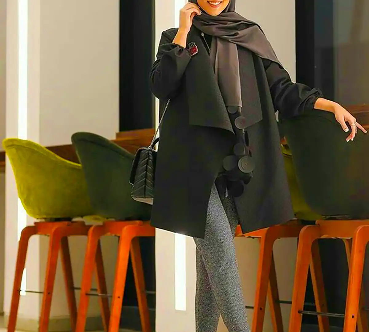 مدل خاص مانتو زنانه (جدیدترین مدل های ترند امسال ۱۴۰۴ - ۲۰۲۵) مدل خاص مانتو زنانه