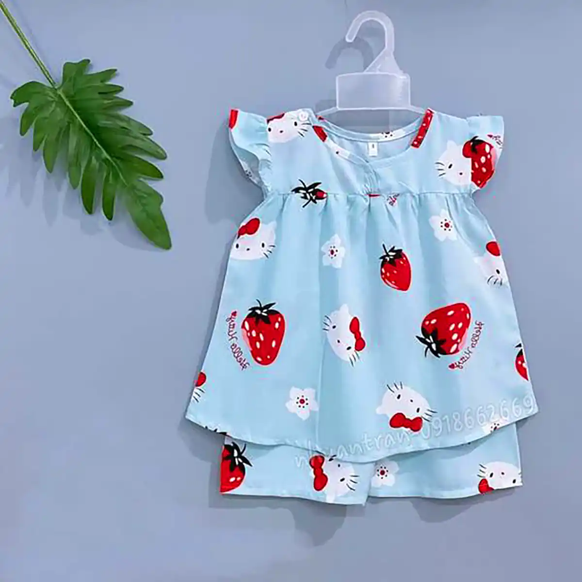 لباس راحتی بچه‌گانه توت فرنگی