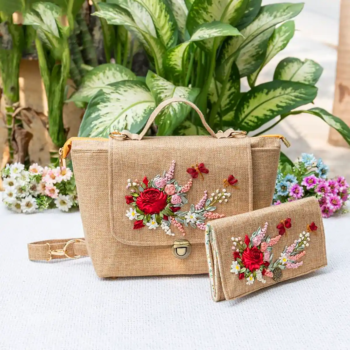 کیف روبان دوزی شده