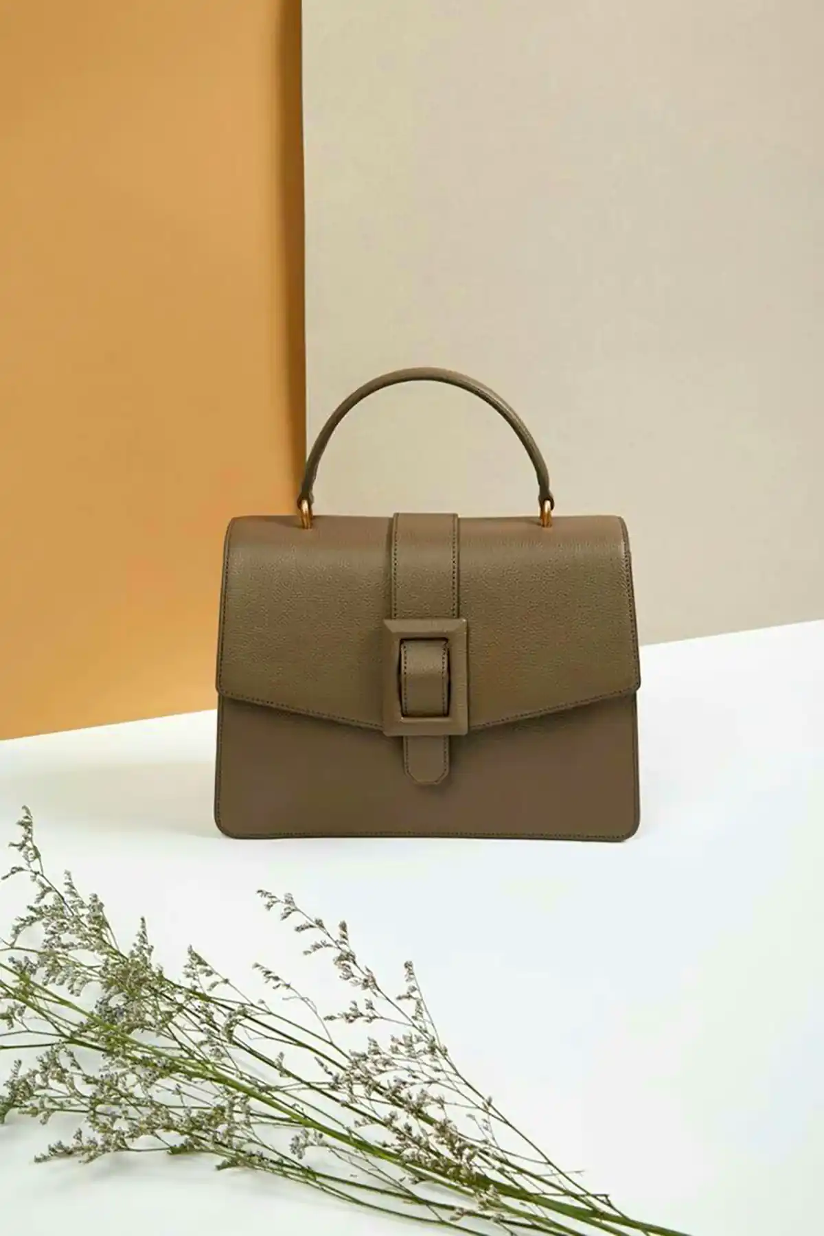 کیف چرمی قهوه ای کاربردی