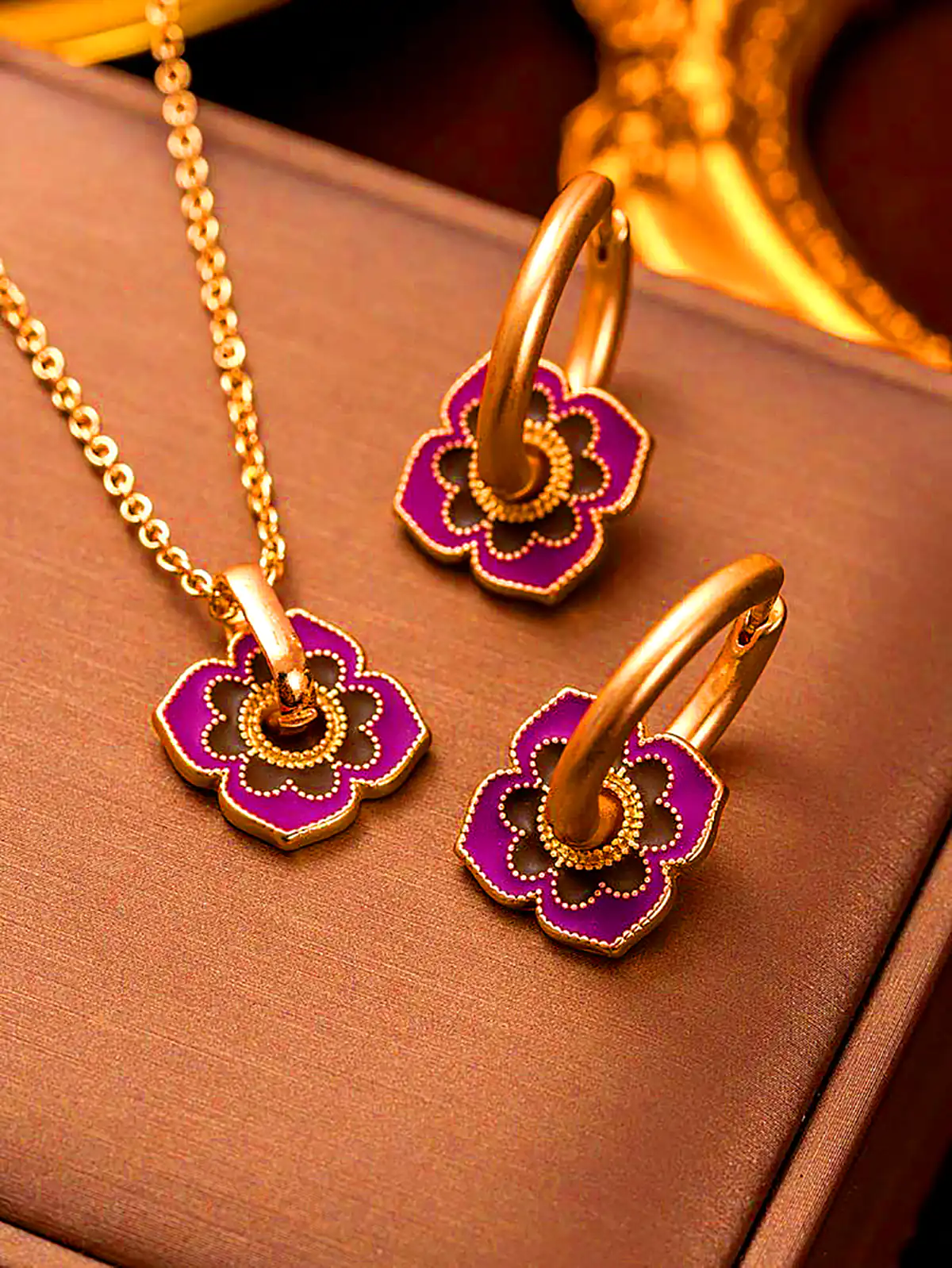گردنبند میناکاری چینی