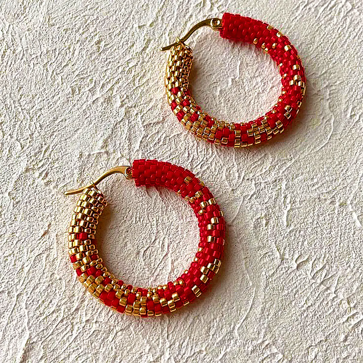 گوشواره حلقه‌ای ساده و درخشان