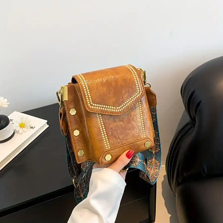 کیف چرمی دست دوز قهوه ای
