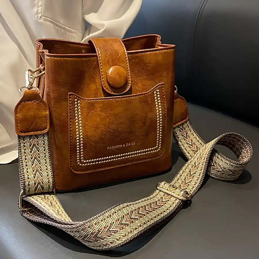 کیف چرمی دست دوز قهوه ای