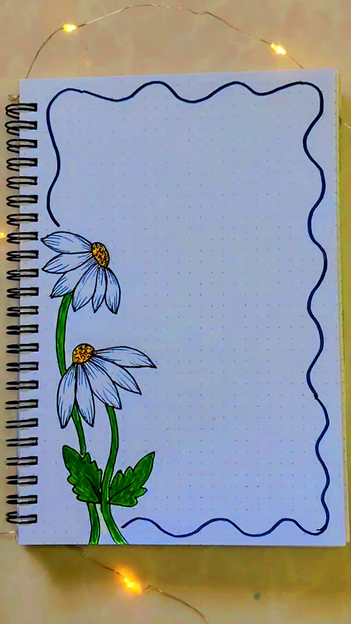 حاشیه دفتر مشق گلدار فانتزی