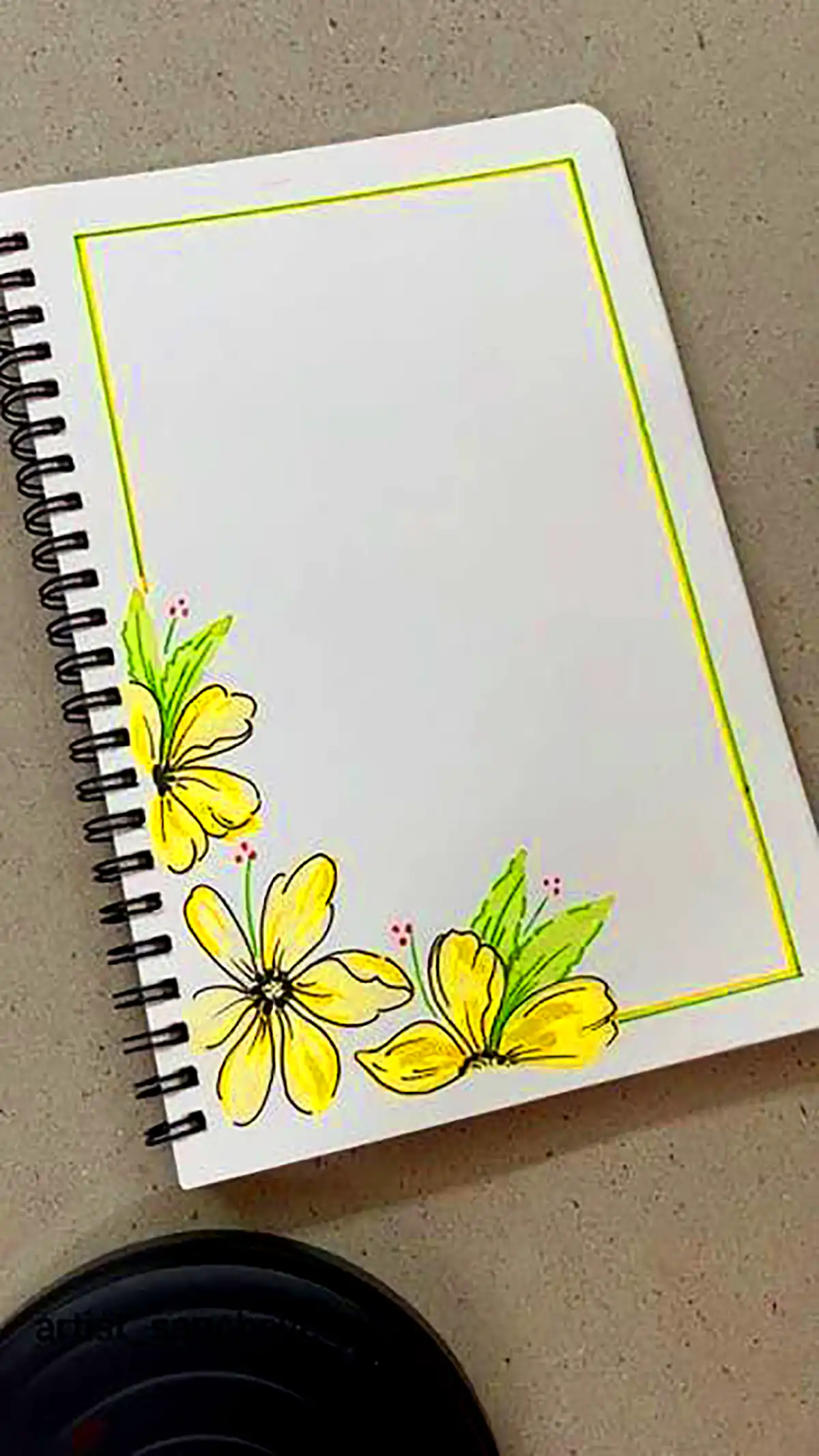 حاشیه دفتر مشق گلدار فانتزی