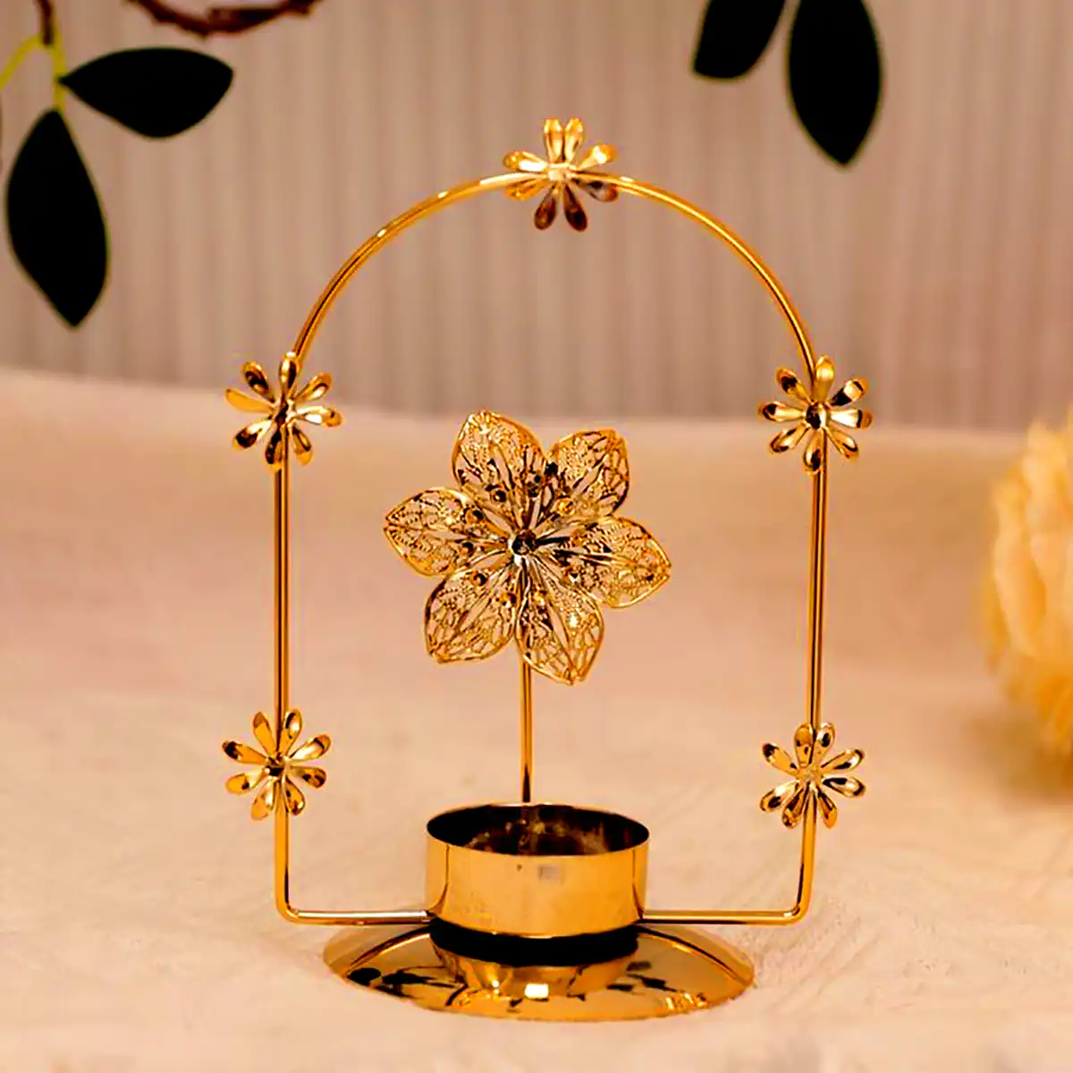 اکسسوری دکوری طلایی لوکس