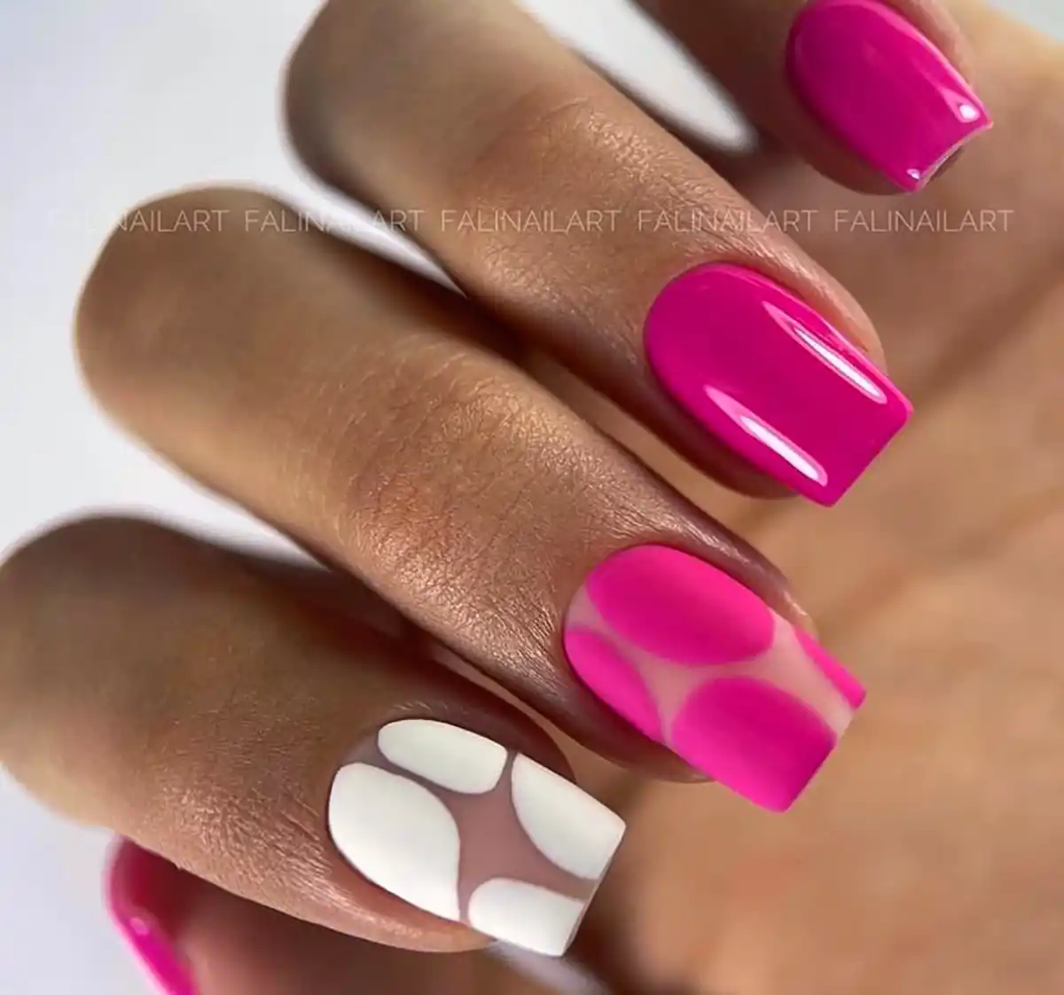 ناخن بلند سرخابی تابستانی
