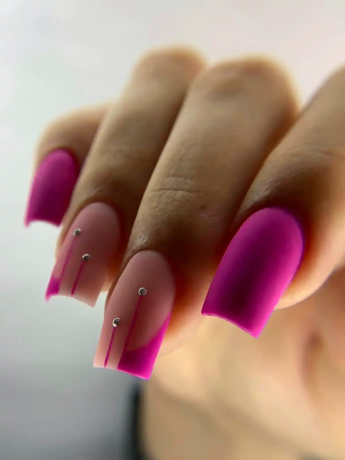 ناخن بلند سرخابی تابستانی