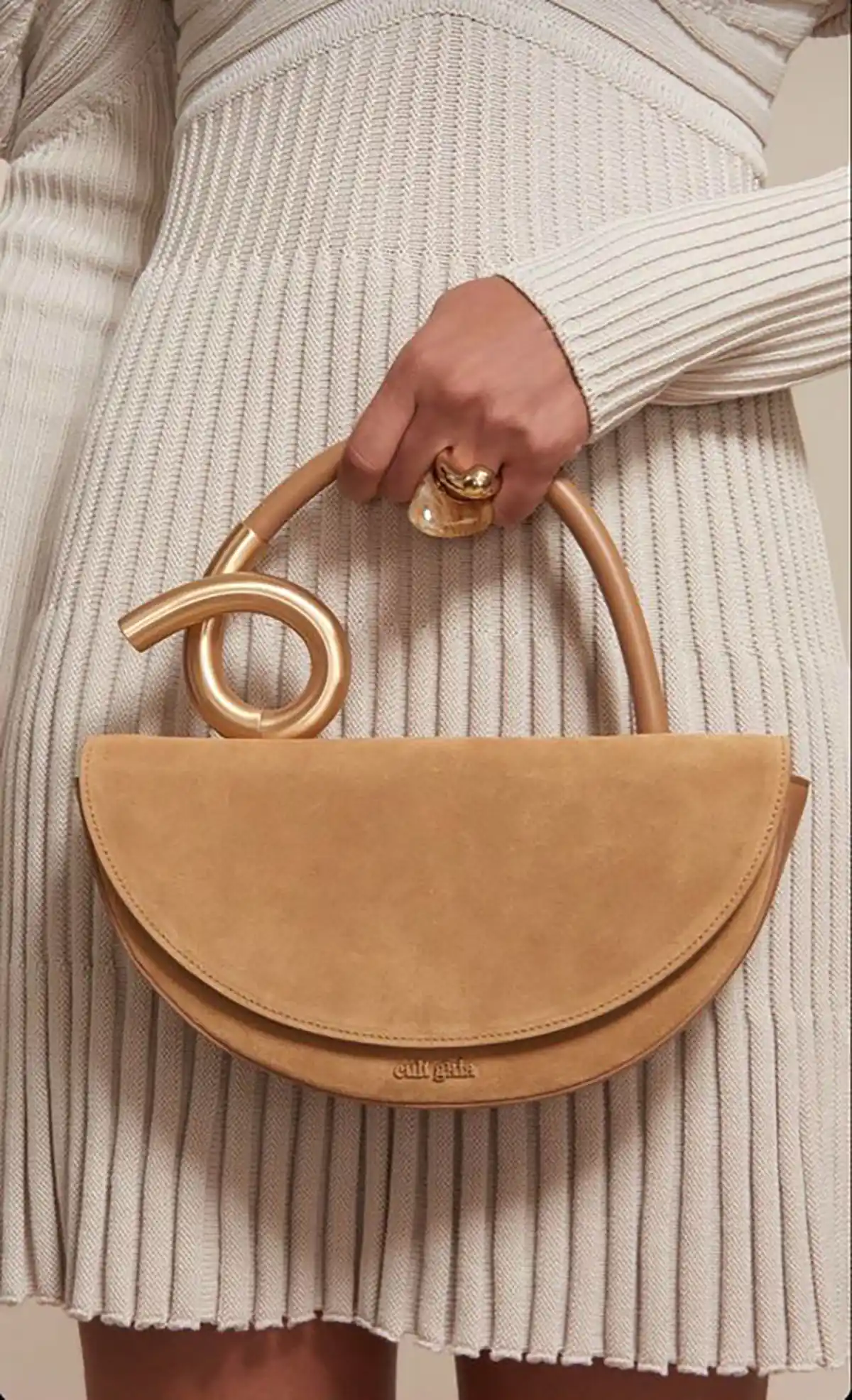 کیف دوشی مدل نیم دایره