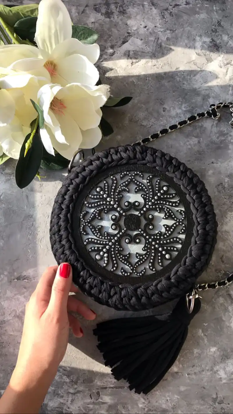 کیف زنانه دوشی گرد مشکی