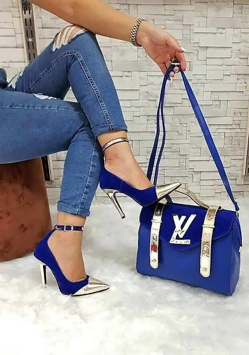 ست آبی کاربنی جدید کیف و کفش زنانه (جدیدترین مدل های ترند امسال ۱۴۰۴ - ۲۰۲۵) ست آبی کاربنی جدید کیف و کفش زنانه