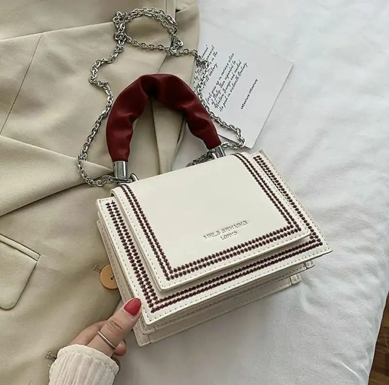 مدل کیف دستی دخترانه سفید