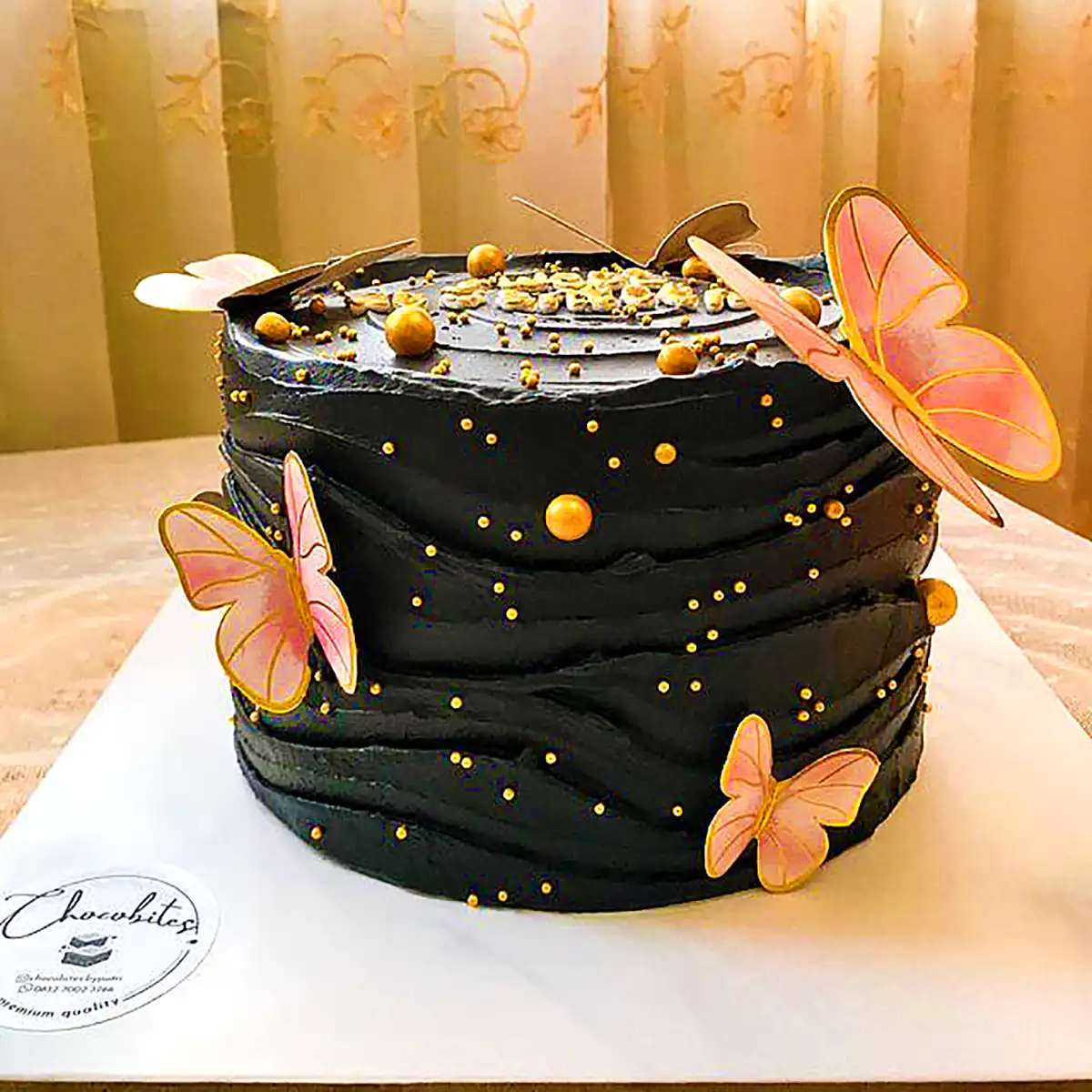 کیک ساده مغزدار مشکی