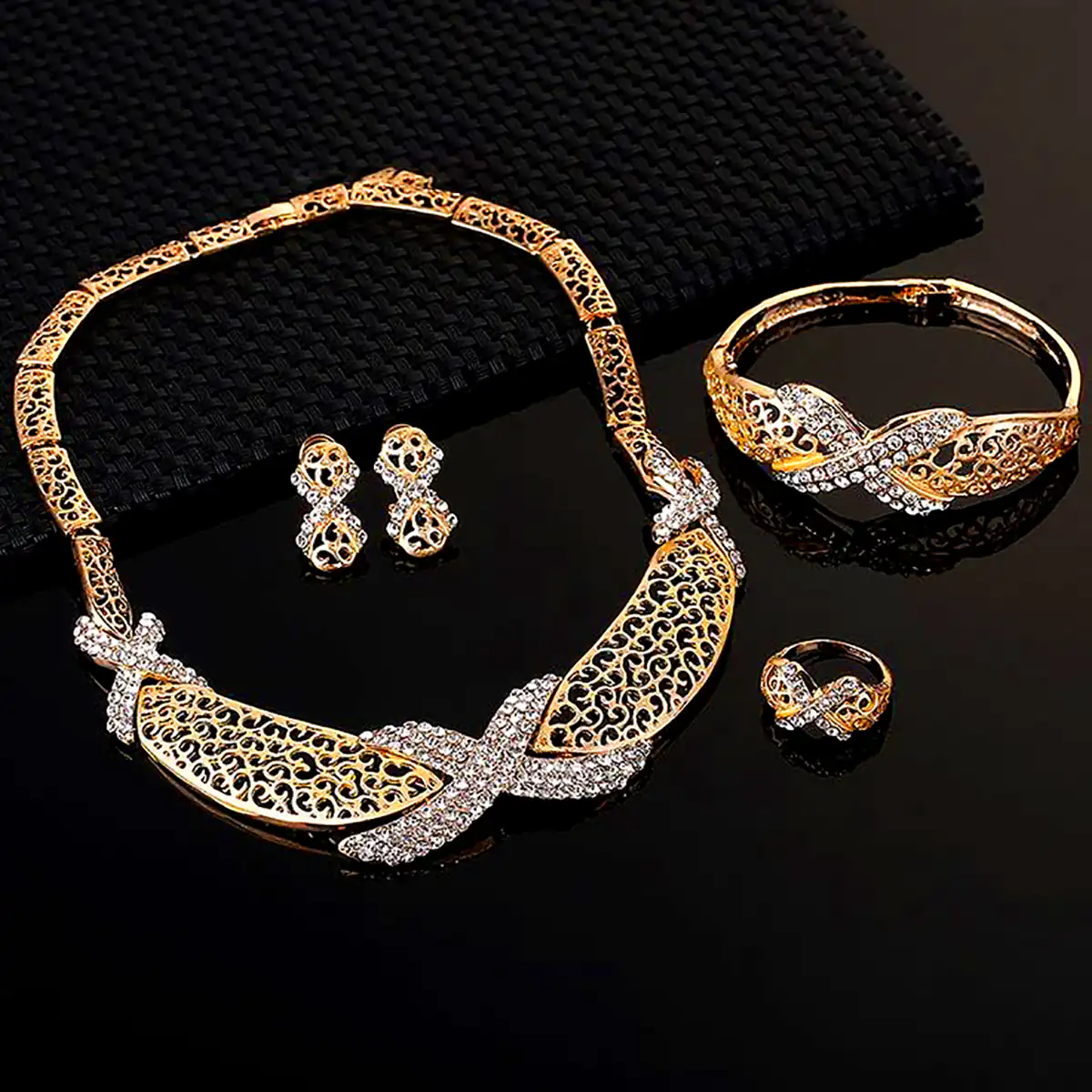 سرویس طلای عروس