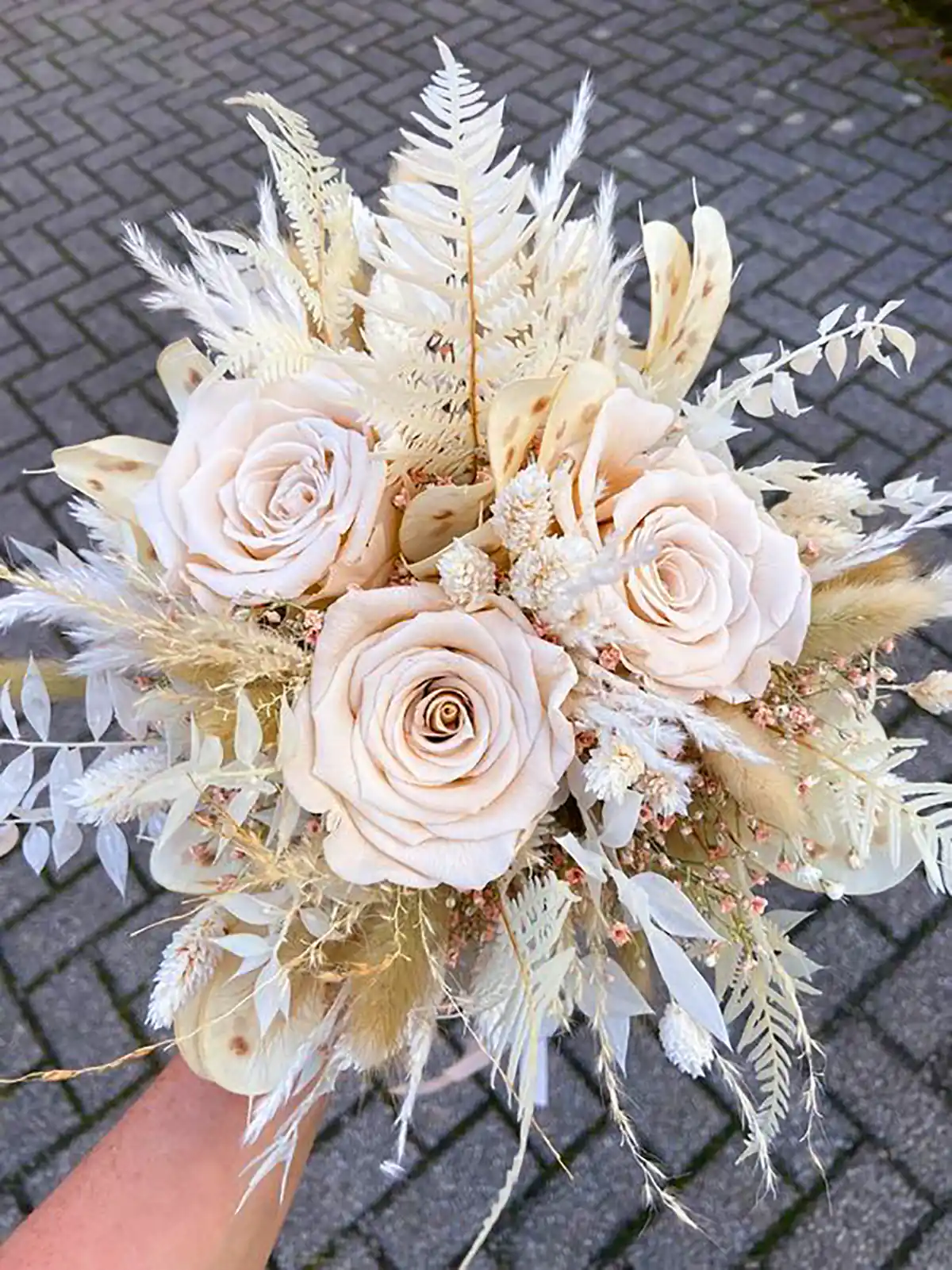 دسته گل وحشی عروسی
