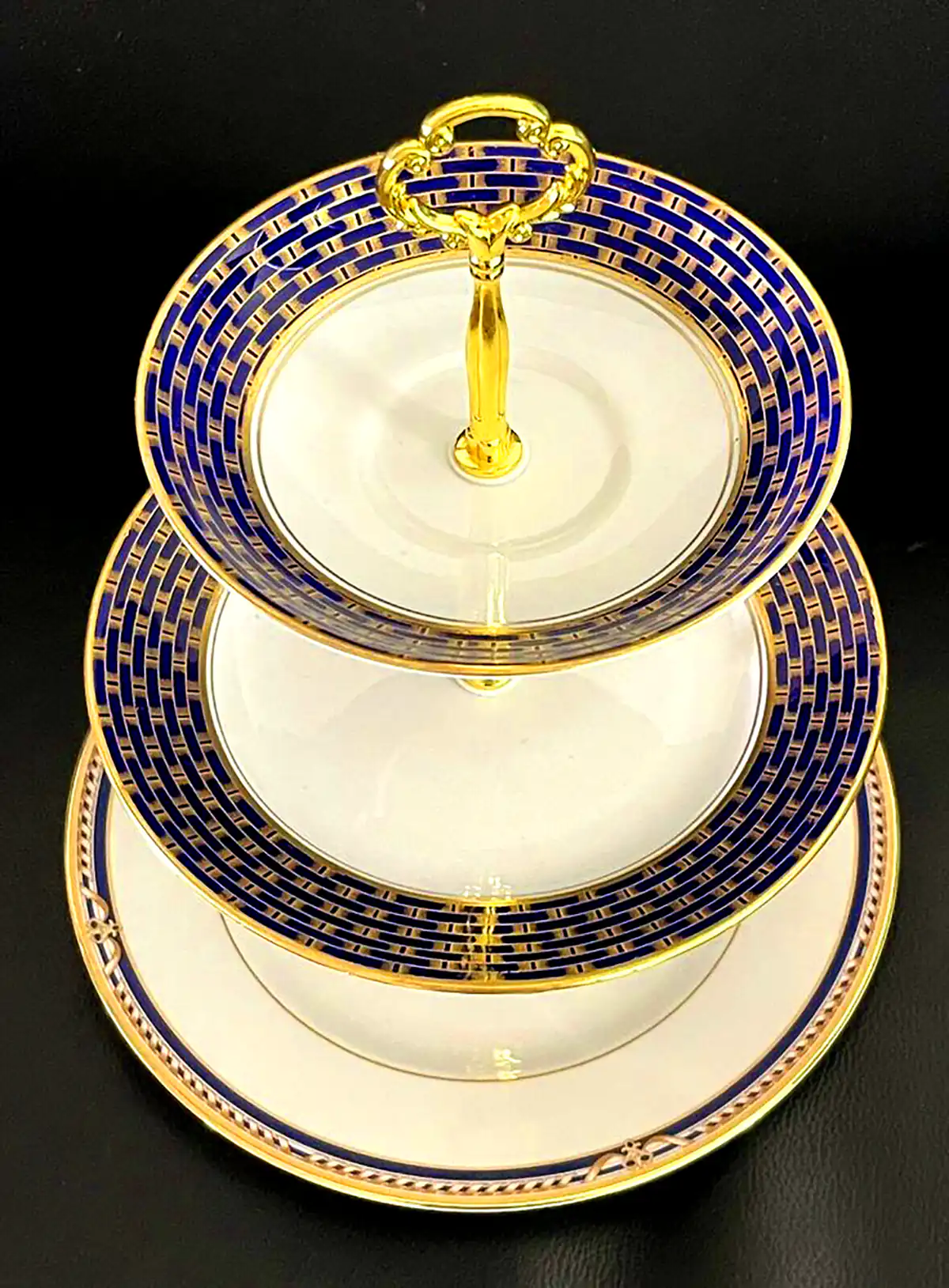 شیرینی خوری لوکس دو طبقه 