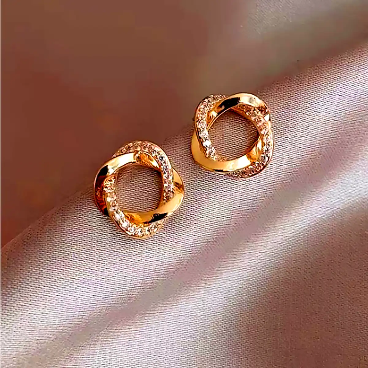 گوشواره گرد مدرن