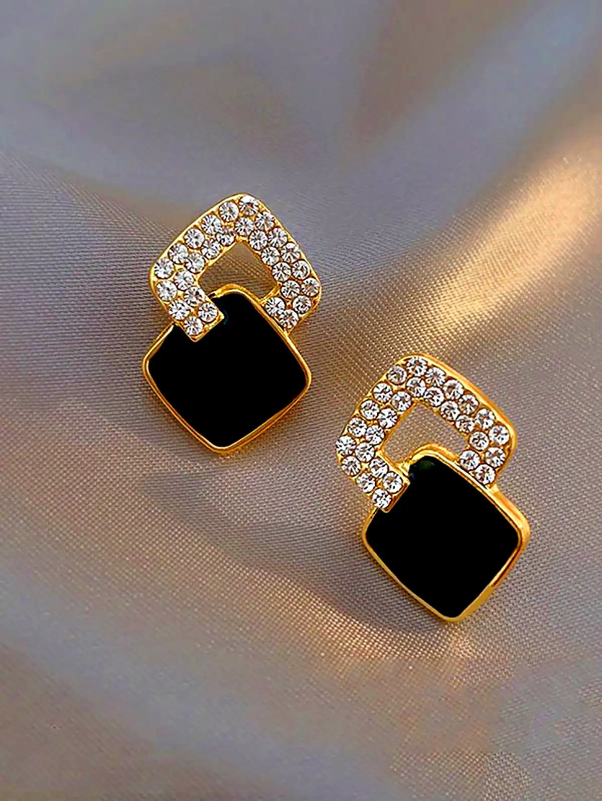 گوشواره جدید نگین دار خاص