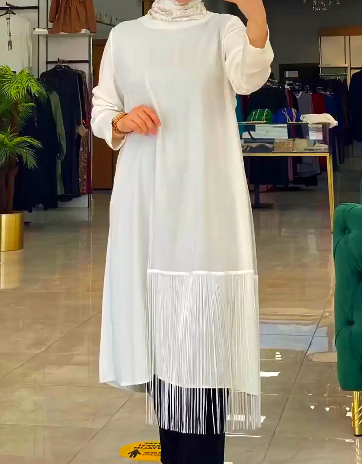 ست مانتو شلوار سفید مجلسی