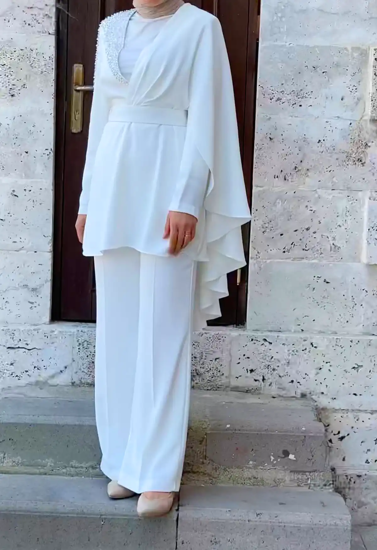 ست مانتو شلوار سفید مجلسی