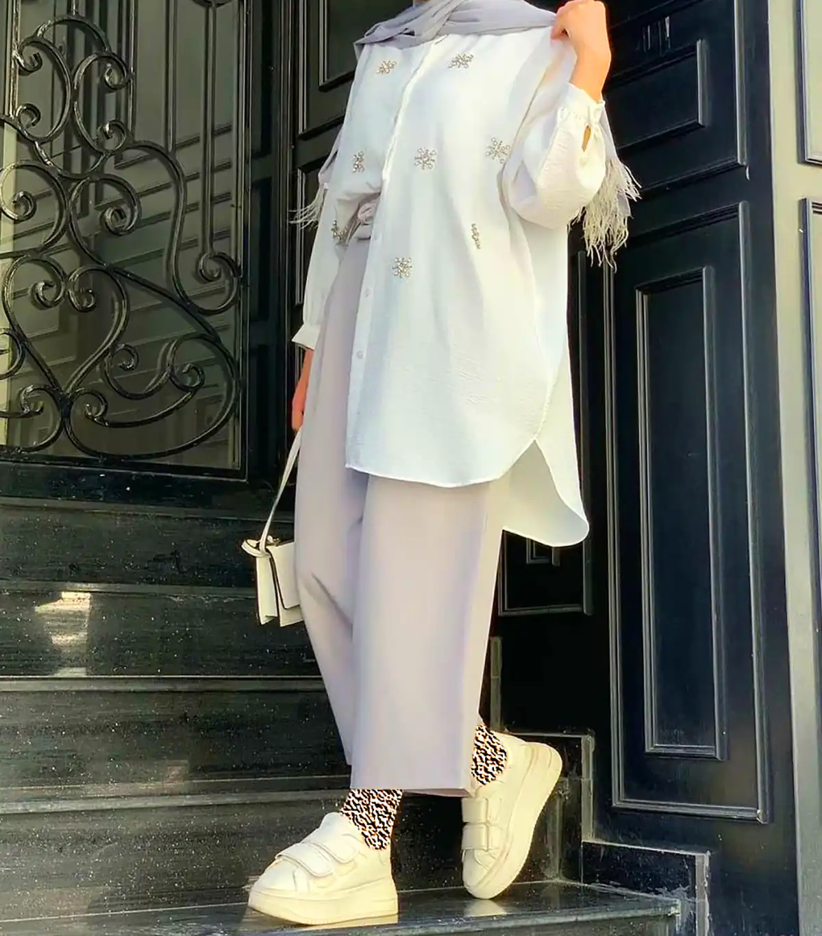 ست مانتو شلوار سفید مجلسی