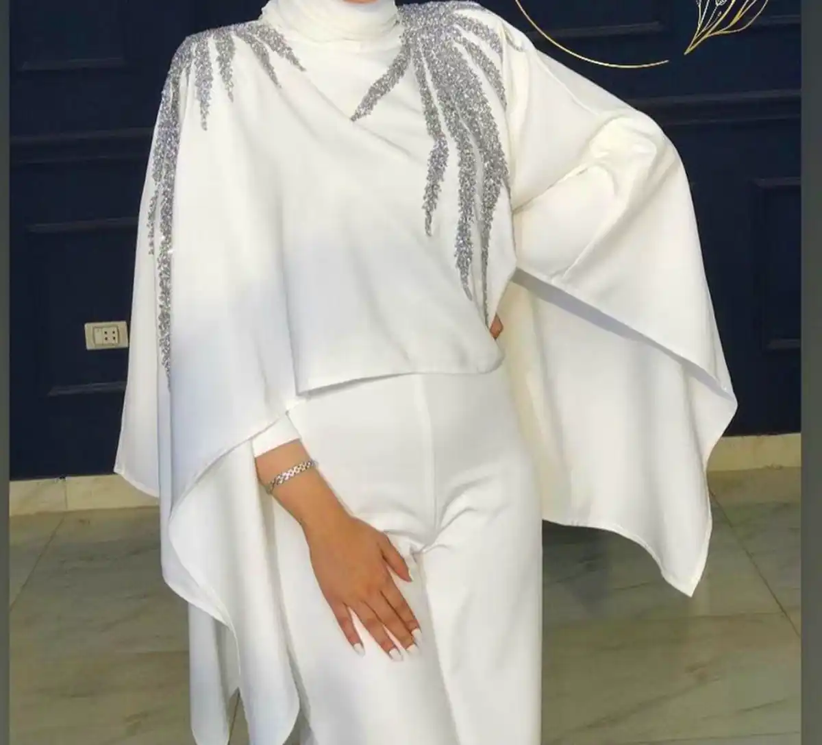ست مانتو شلوار سفید مجلسی