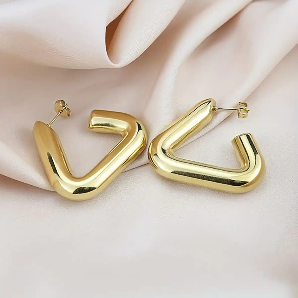 گوشواره حلقه ای هندسی ساده