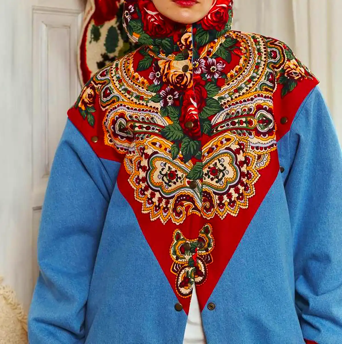 مانتو سنتی با طراحی خاص