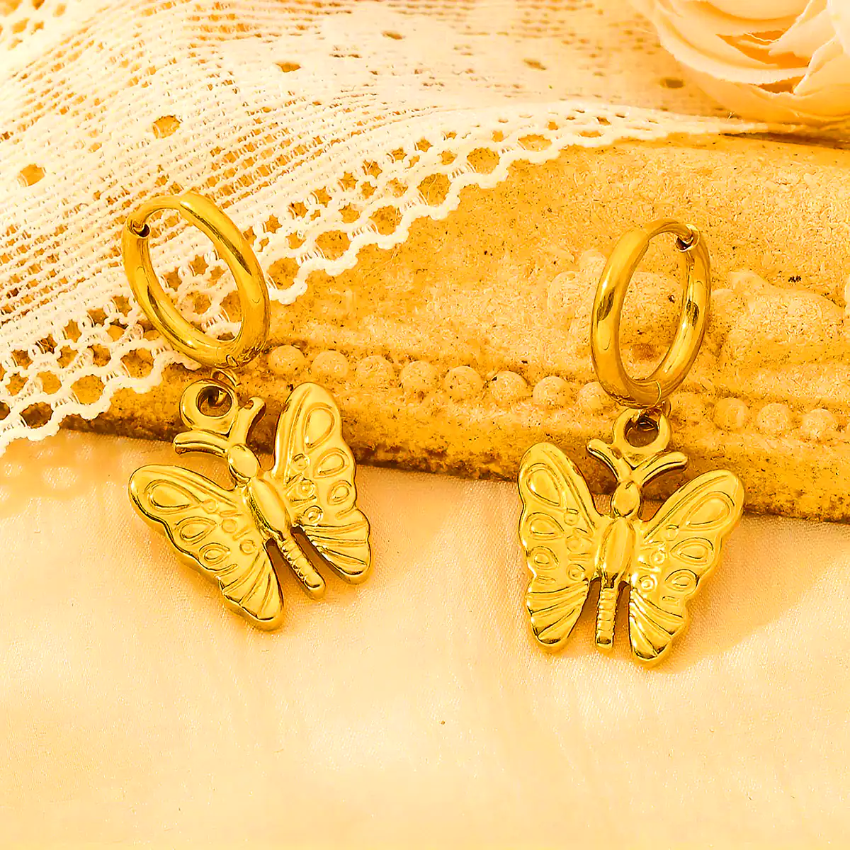 طلای شیک و لاکچری پروانه ای
