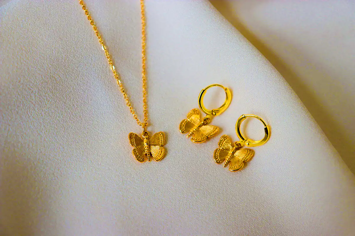 طلای شیک و لاکچری پروانه ای