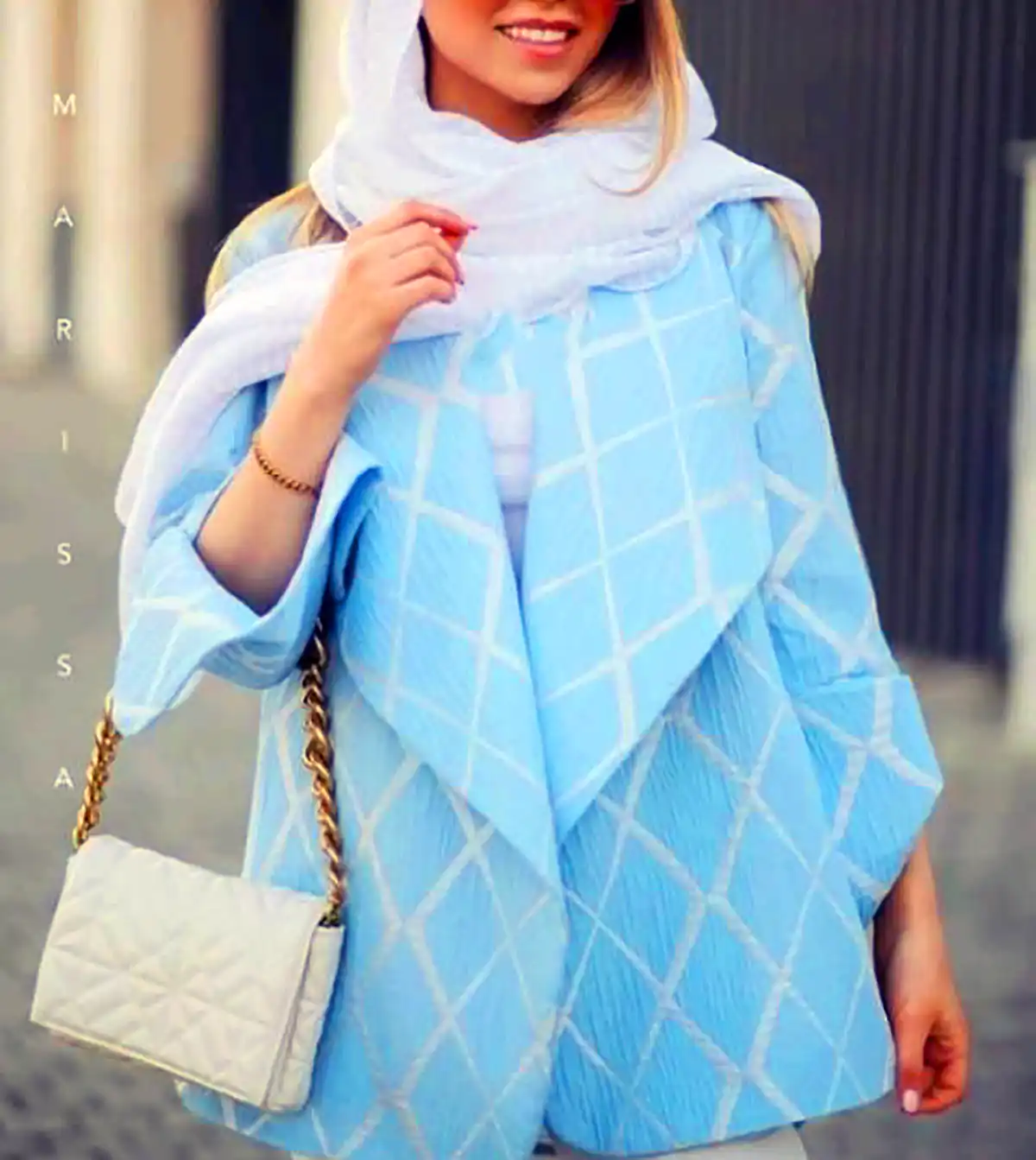 مانتو مجلسی آبی کارشده