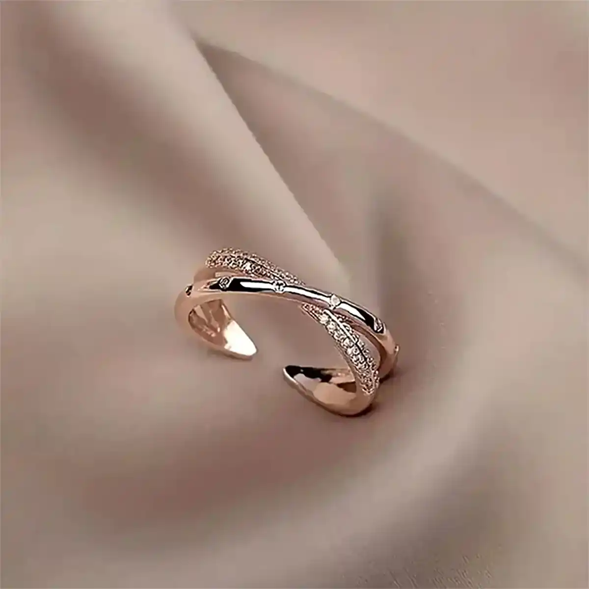 مدل‌های حلقه نامزدی ظریف و مینیمال