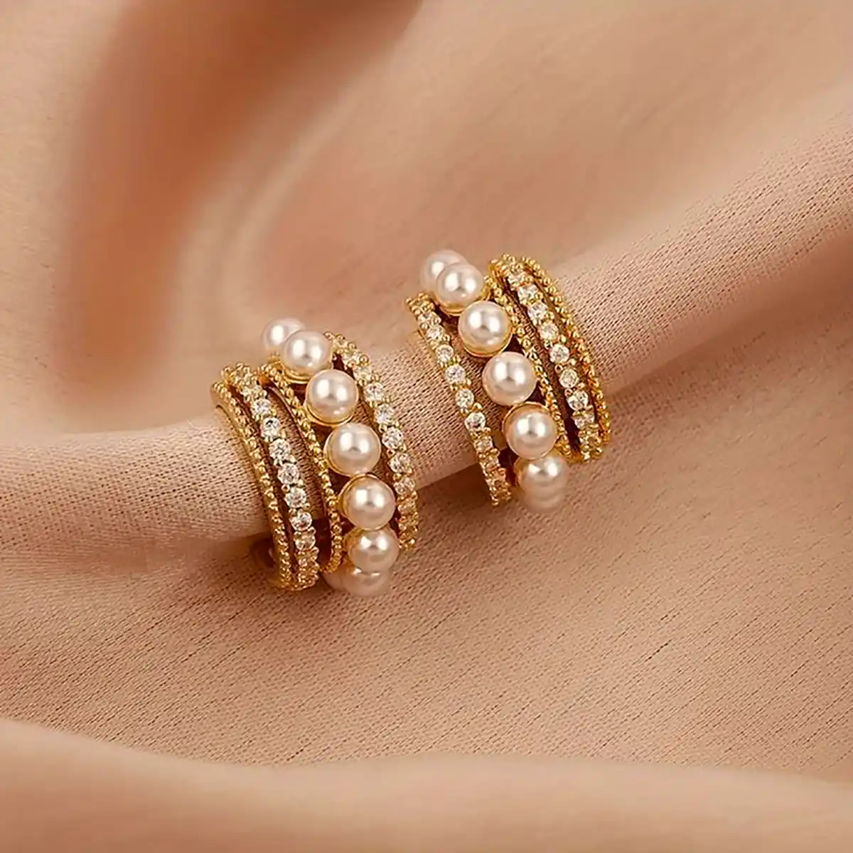 گوشواره مرواریدی مدرن