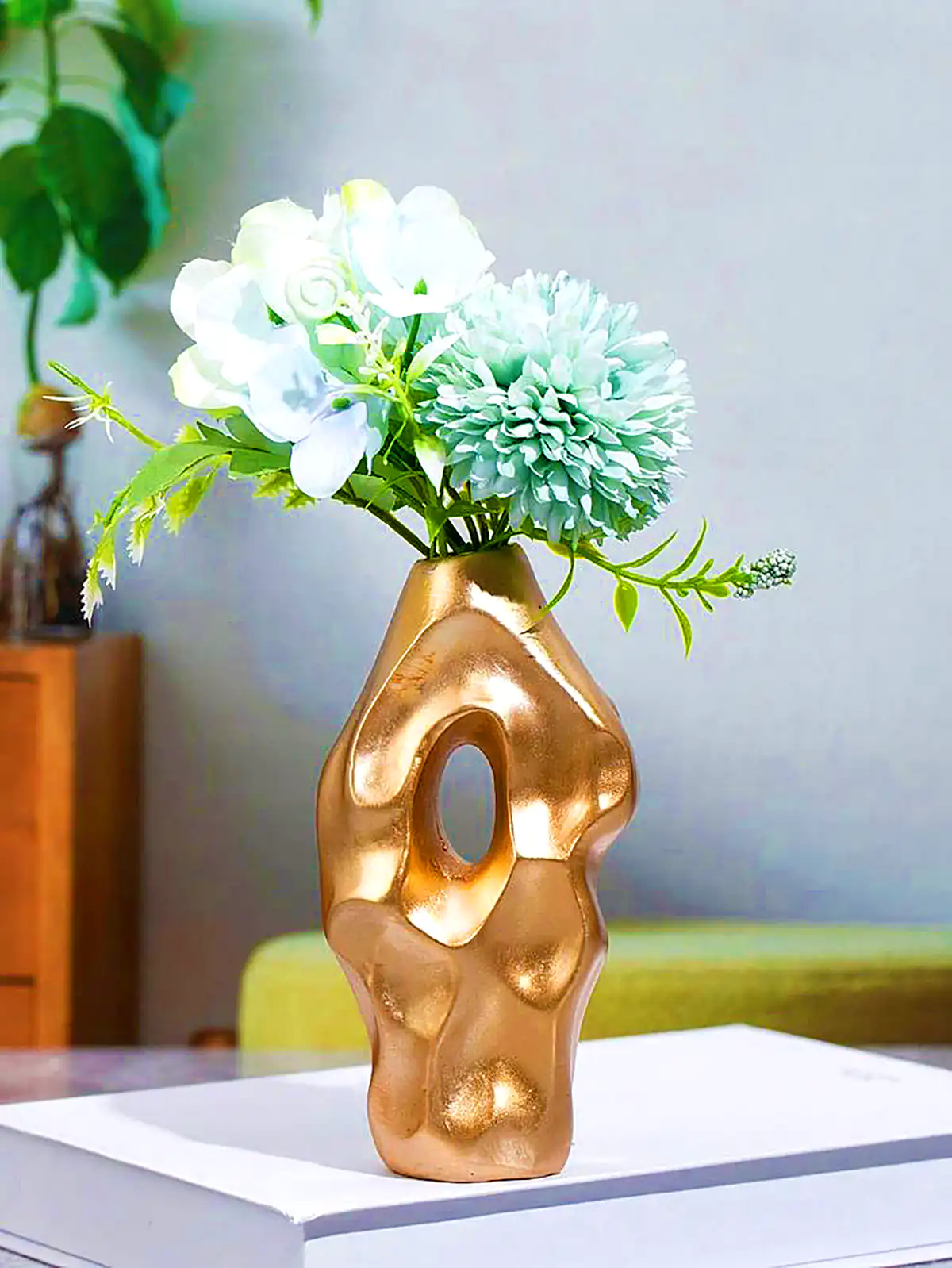 گلدان گل سرامیکی طلایی