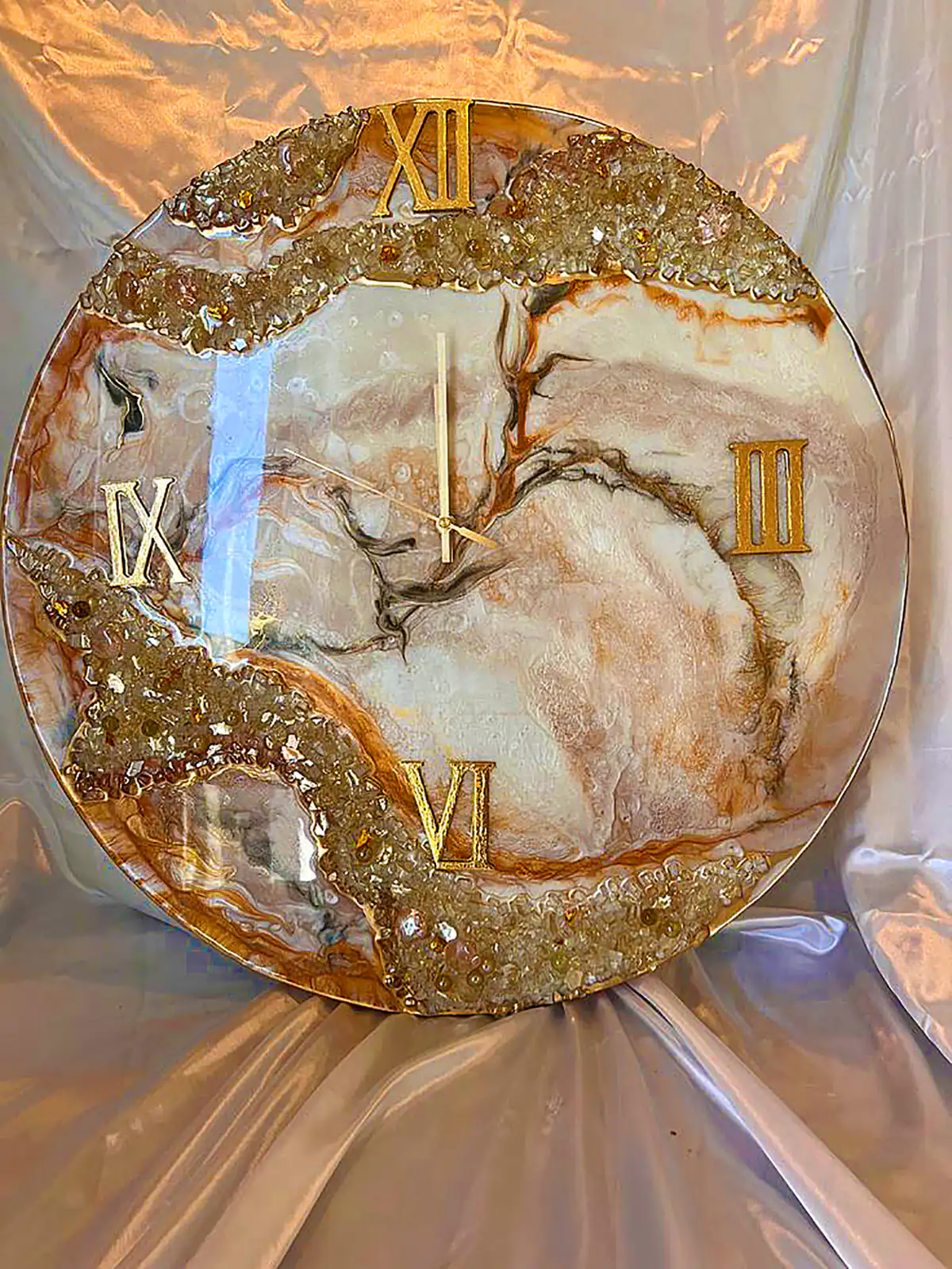 ساعت دیواری رزینی لاکچری 
