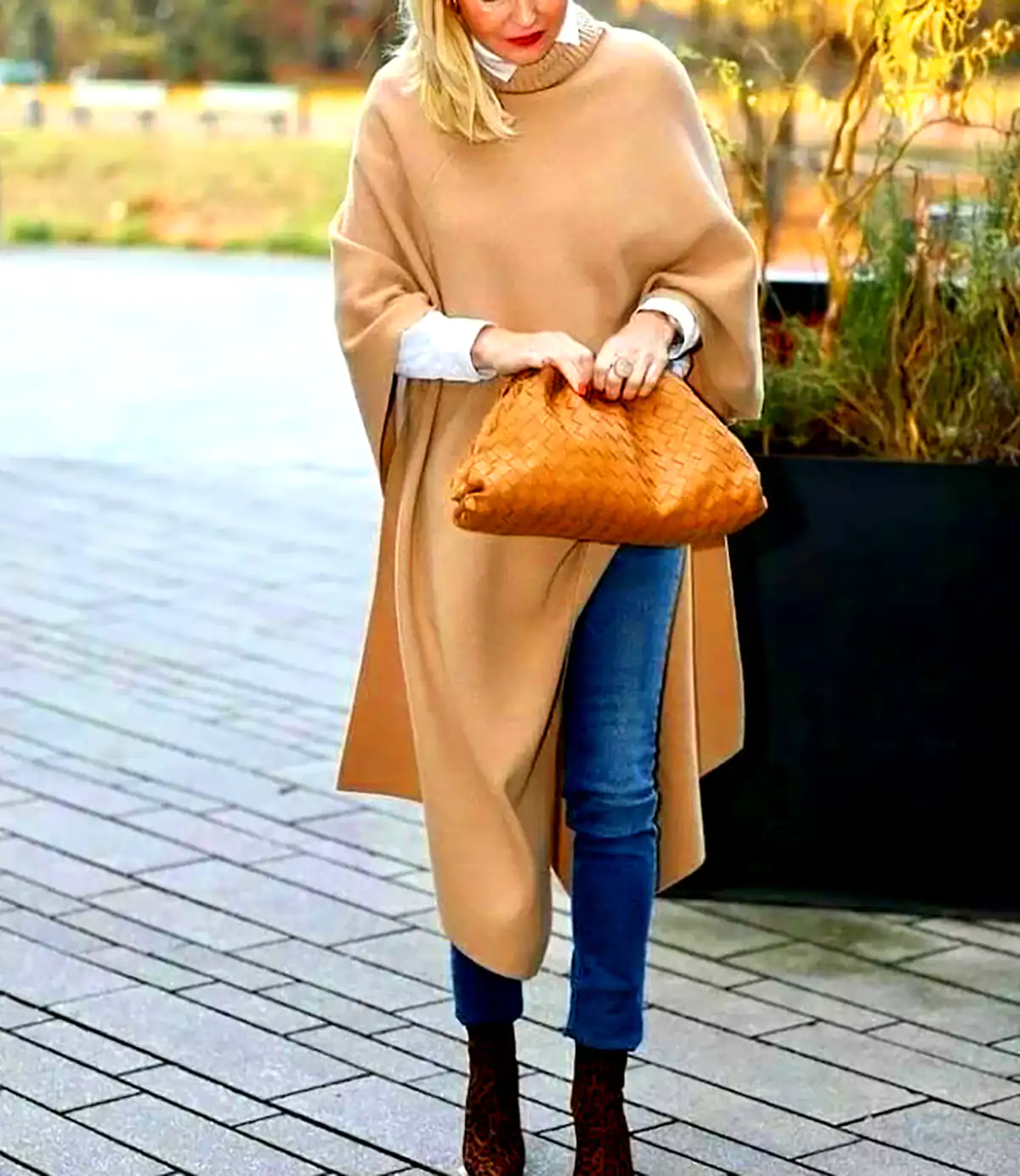پانچ لوکس وارداتی