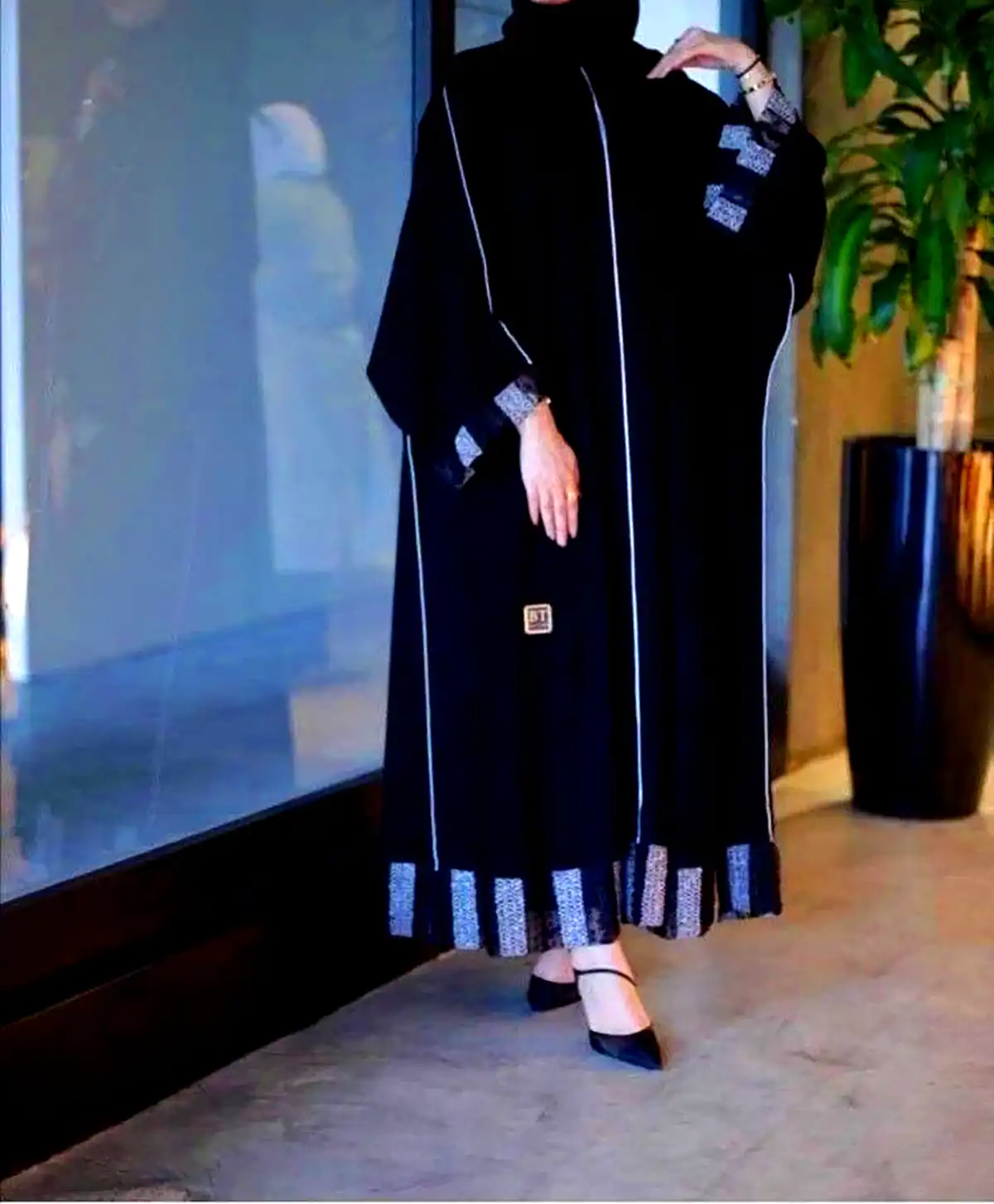 عبا تیره لاکچری