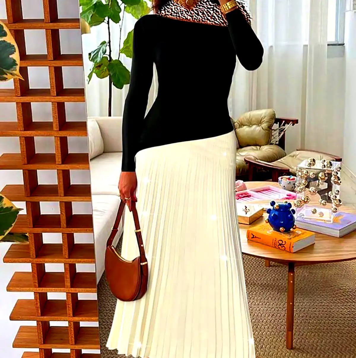 استایل زنانه با دامن پلیسه