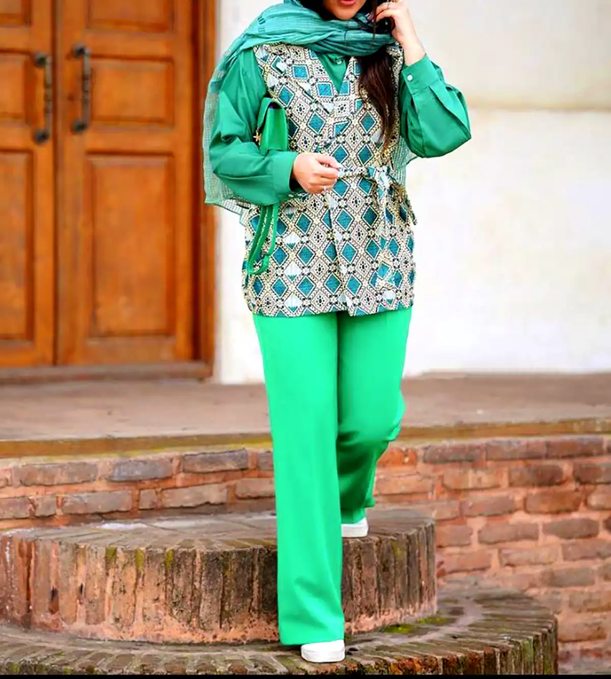مانتو رنگی مناسب روزمره