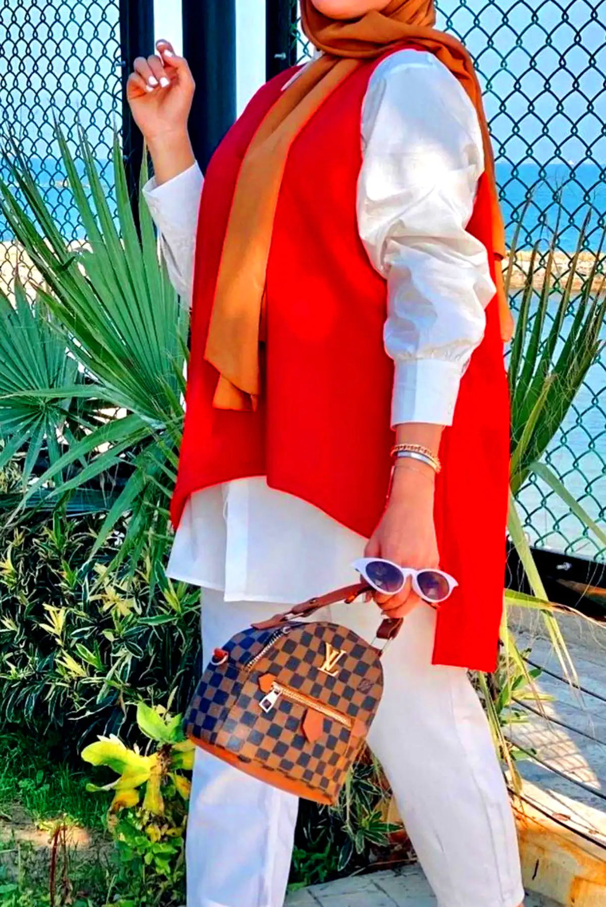 لباس بیرونی زنانه 