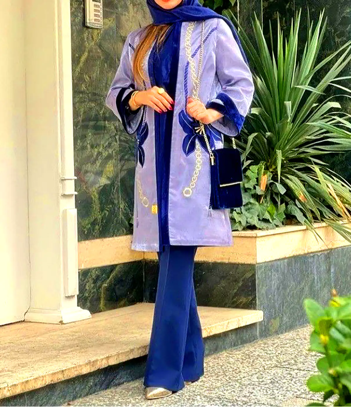 مانتو شیک آبی کمرنگ