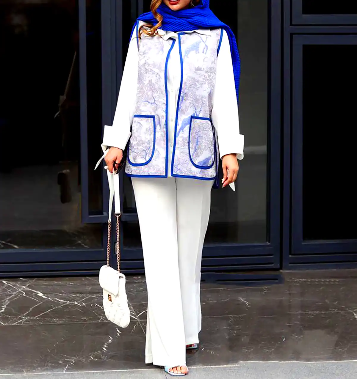 مانتو شیک آبی کمرنگ