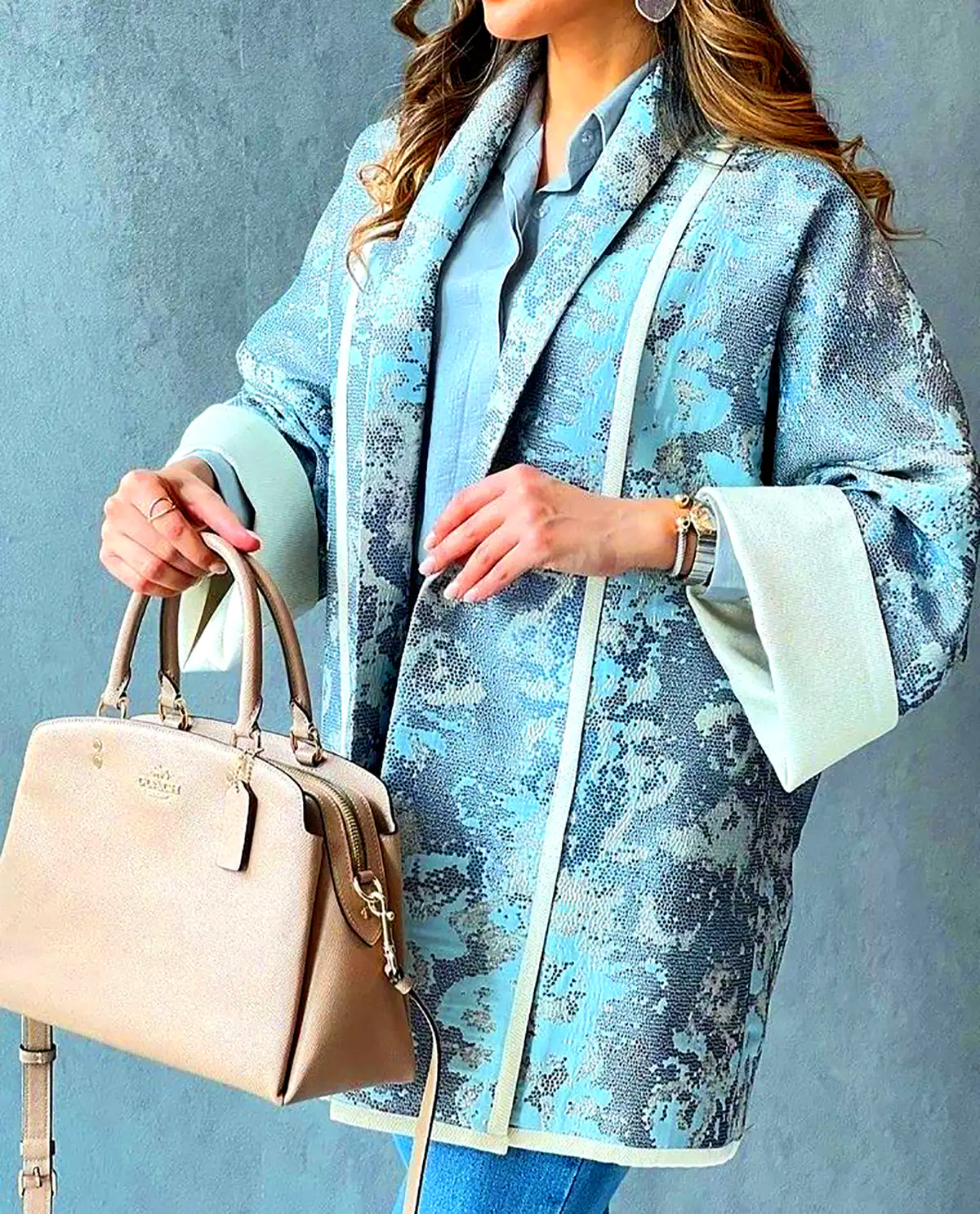 مانتو شیک آبی کمرنگ