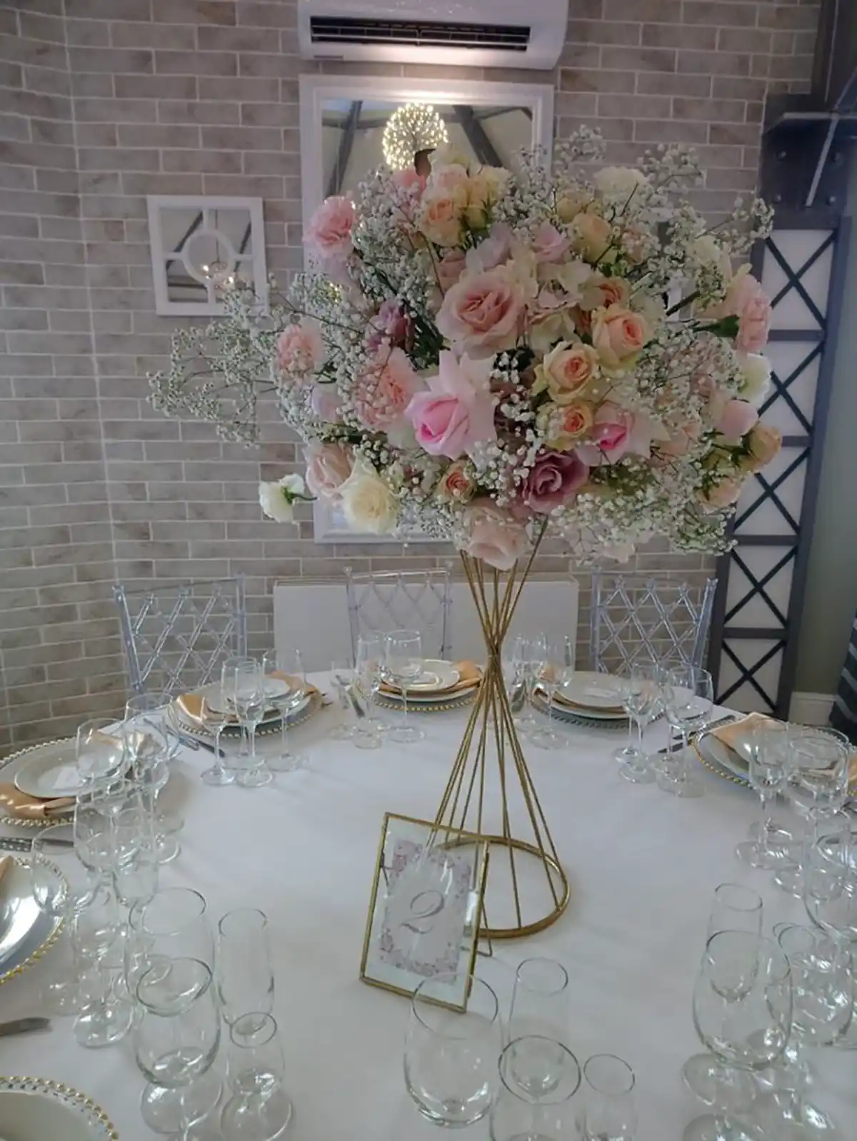 پایه گل عروسی طلایی