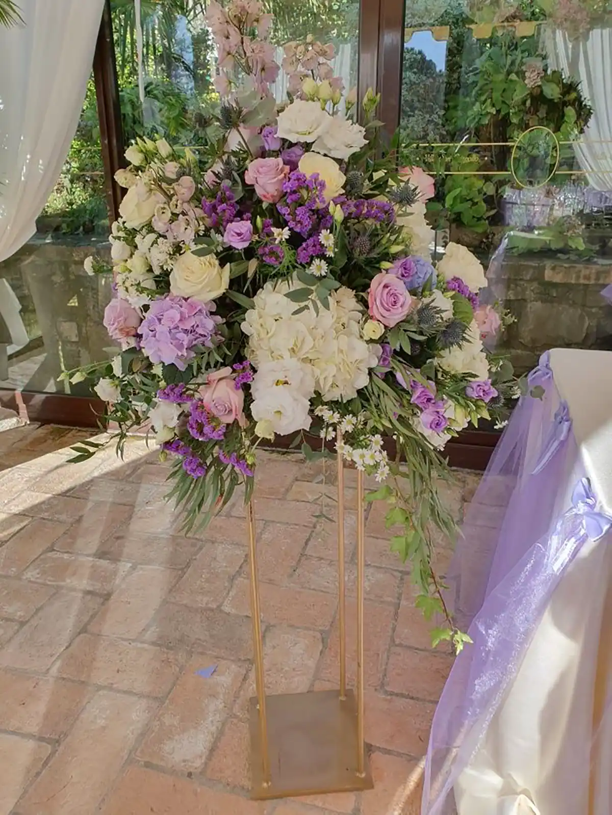 پایه گل عروسی طلایی