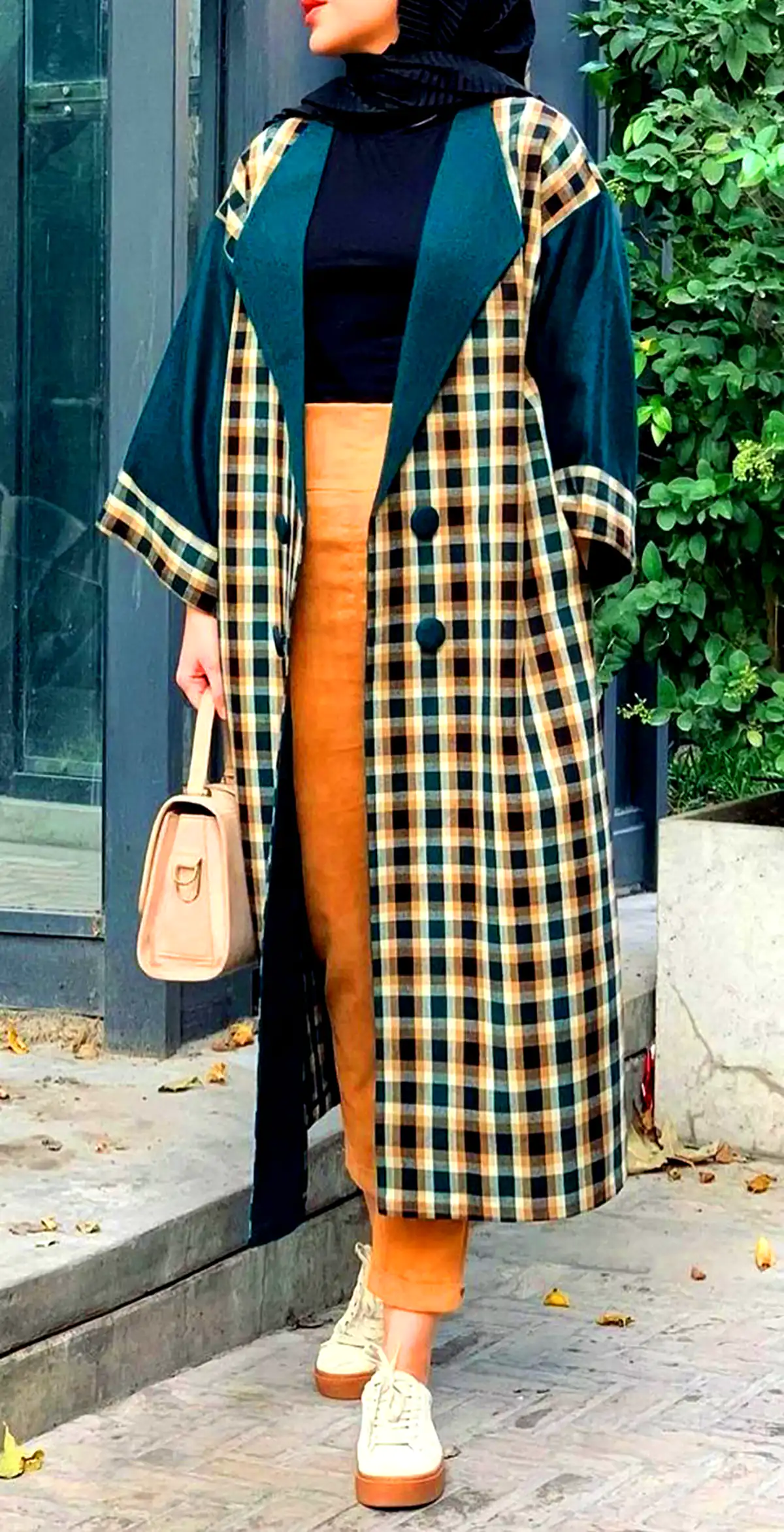 مانتو پائیزی چارخونه