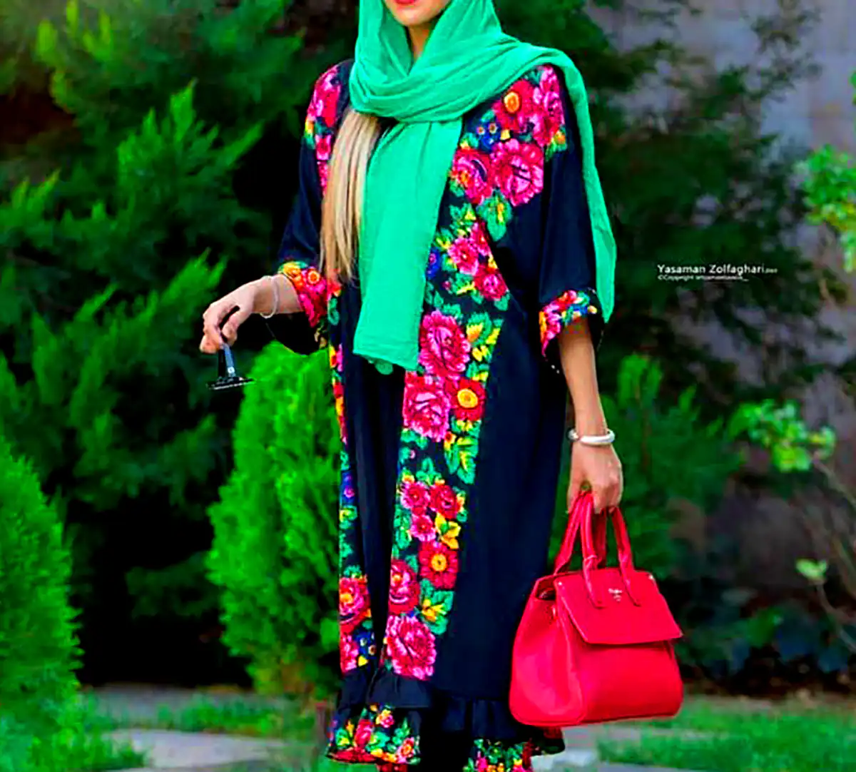 مانتو زنانه سنتی بیرونی