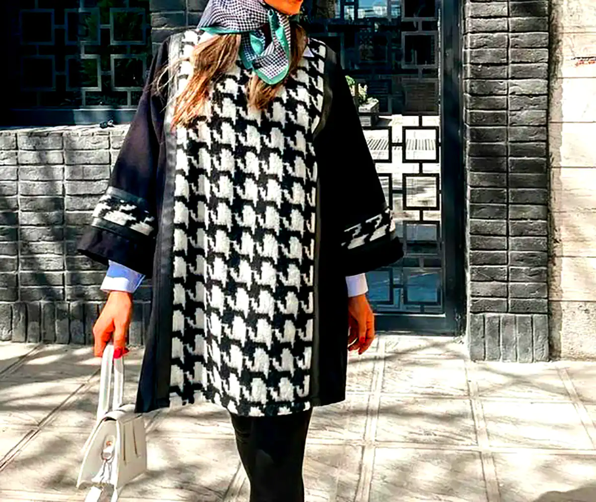 مانتو سفید مشکی مجلسی